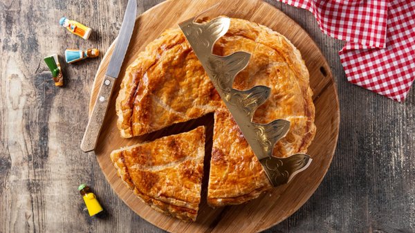 Comment célébrer l'épiphanie avec la galette des rois à la frangipane ?